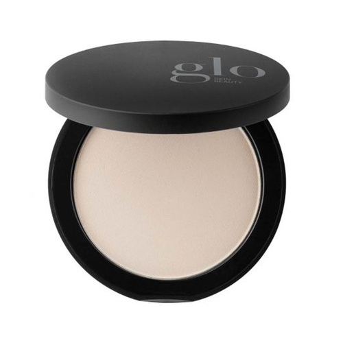 Glo Skin Beauty Perfecting Powder, 3g/0.11 oz Glo Skin Beauty Perfecting Powder on white background