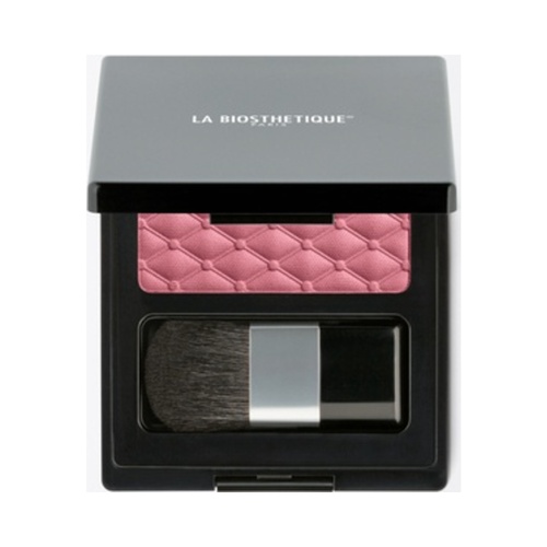 La Biosthetique Tender Blush - Coral Blossom, 5g/0.2 oz La Biosthetique Tender Blush - Coral Blossom on white background
